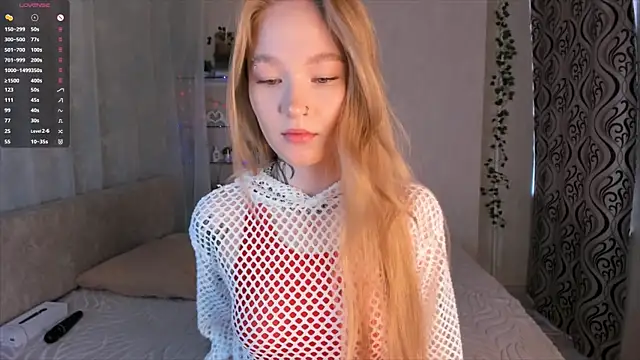 MaireLanda online show from April 2, 4:30 am