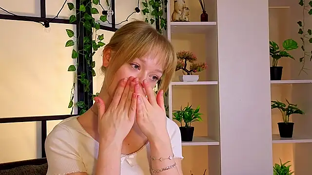 MatthewHoffis online show from February 14, 9:04 pm