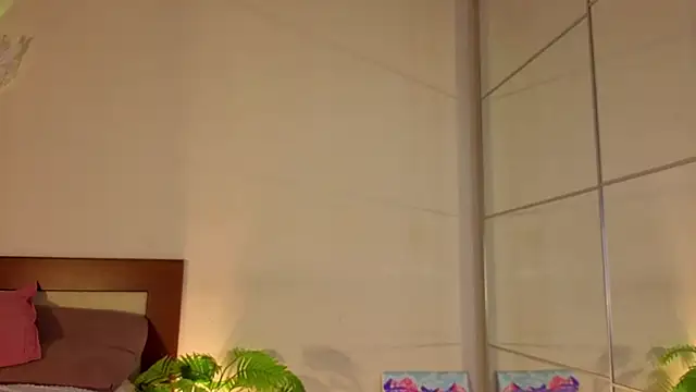 Snapshot of MatthewHoffis chatting on June 11, 8:28 pm MatthewHoffis online show from June 11, 8:28 pm