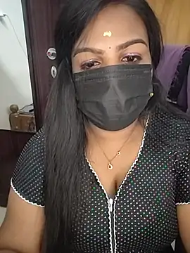 Snapshot of Tamil_Shara chatting on May 19, 7:43 pm Tamil Shara online show from May 19, 7:43 pm