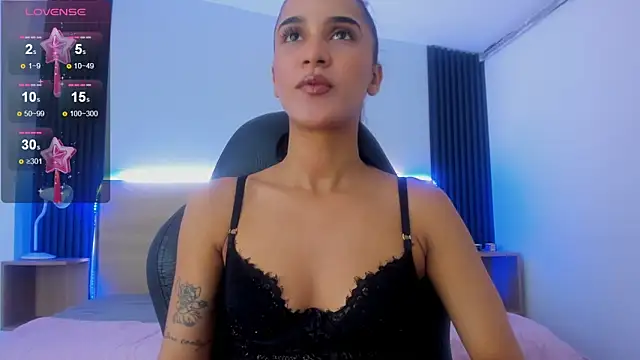 Samantha luv  online show from February 11, 2:22 am