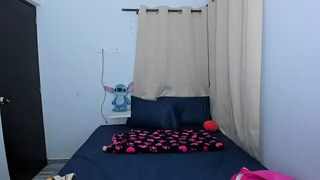 Samantha luv  online show from March 20, 2:34 am