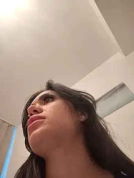 SiennaLuxexx online show from April 16, 11:22 am