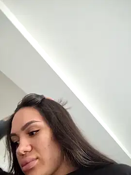 SiennaLuxexx online show from March 19, 12:16 pm