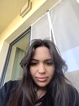 SiennaLuxexx online show from April 19, 9:21 am