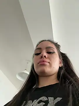 SiennaLuxexx online show from March 4, 1:08 pm