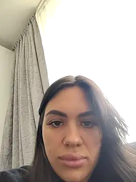 SiennaLuxexx online show from April 2, 10:44 am