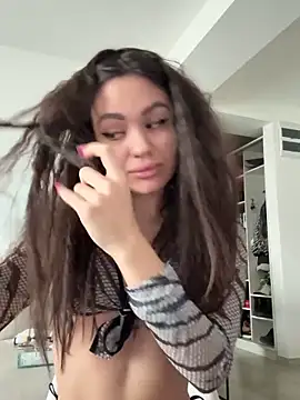 Snapshot of SiennaLuxexx chatting on February 10, 9:08 am SiennaLuxexx online show from February 10, 9:08 am