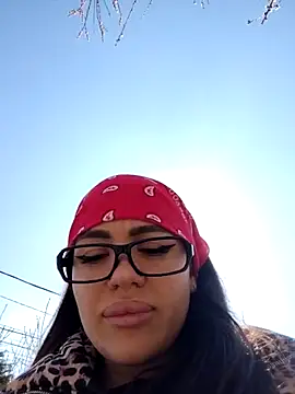 SiennaLuxexx online show from March 24, 10:15 am