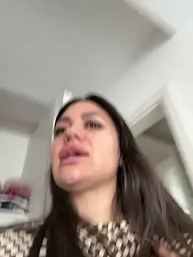 Snapshot of SiennaLuxexx chatting on March 3, 12:56 pm SiennaLuxexx online show from March 3, 12:56 pm