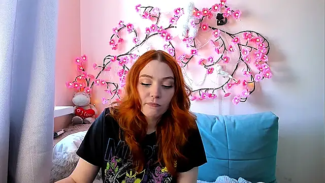 Ungoliant Kiss online show from May 17, 11:10 am