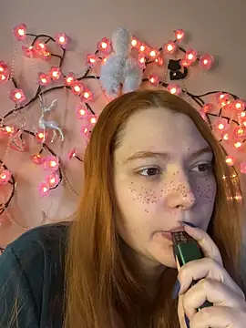 Ungoliant Kiss online show from April 5, 1:51 pm