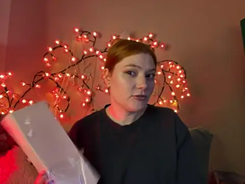 Ungoliant Kiss online show from April 14, 6:57 pm