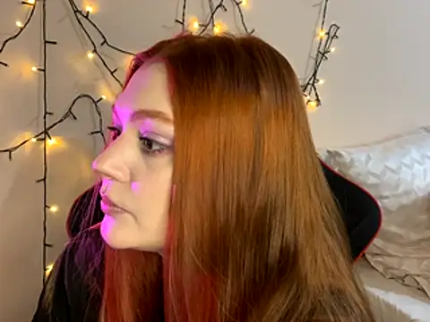 Ungoliant Kiss online show from December 5, 8:02 am