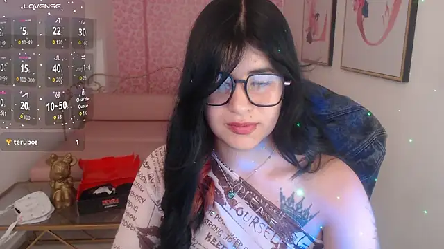 Snapshot of Nina_harpper_ chatting on February 27, 1:00 pm Nina harpper online show from February 27, 1:00 pm