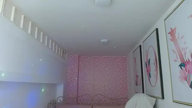 Nina harpper  online show from April 11, 1:13 am