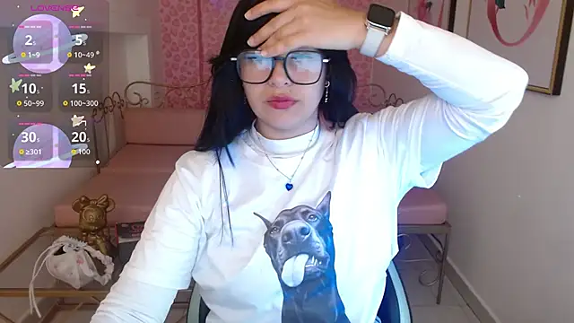 Nina harpper  online show from March 14, 1:28 pm