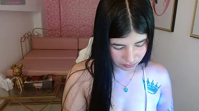 Nina harpper  online show from March 26, 1:09 pm