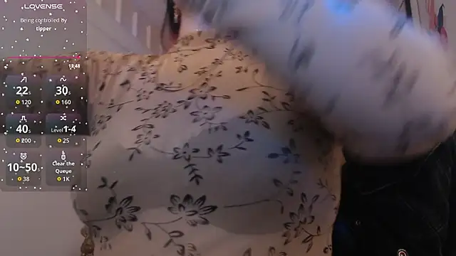 Snapshot of Nina_harpper_ chatting on February 16, 12:37 pm Nina harpper online show from February 16, 12:37 pm