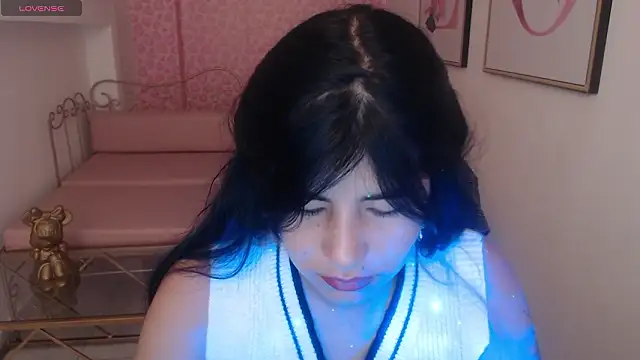 Nina harpper  online show from January 14, 1:26 pm