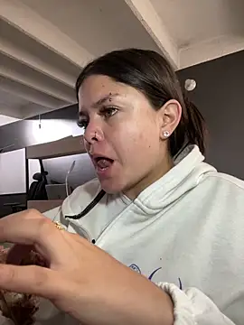 Camila Duarte2 online show from February 24, 1:45 pm