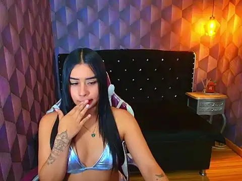 ScarlettDreew online show from December 5, 4:44 am