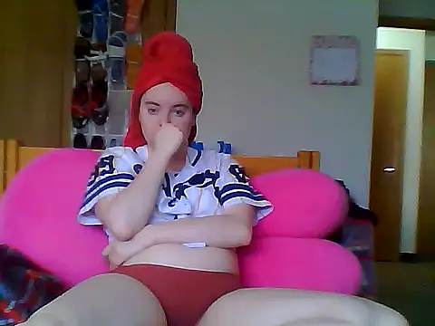 CallmeVenuss online show from March 3, 9:00 pm