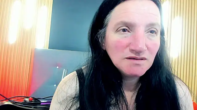 Andre cloefoxx  online show from March 30, 4:03 am