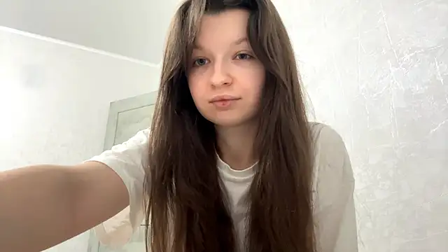 EllieBerrie online show from December 17, 5:29 pm