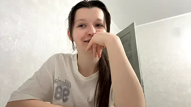 EllieBerrie online show from December 16, 1:15 pm