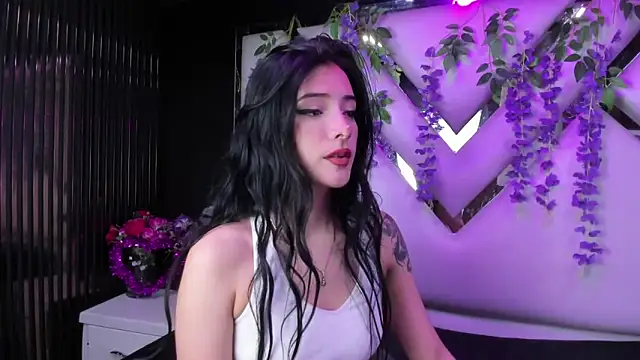 liinzy rouse69 online show from April 7, 2:08 pm