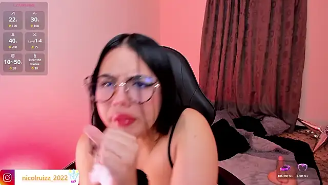 Nicolle Ruizz online show from March 19, 10:37 am