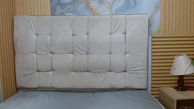 millyjones303av online show from December 2, 5:25 pm