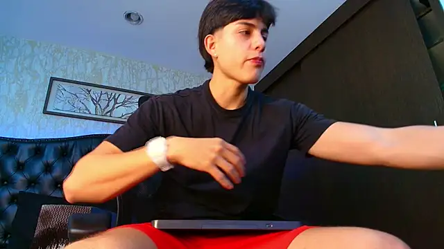 Lander Cruz online show from March 10, 7:29 pm