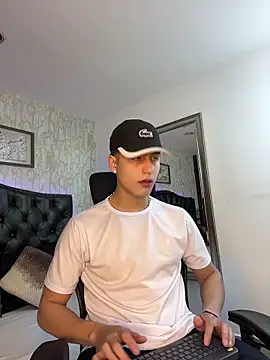 Lander Cruz online show from March 2, 7:54 pm