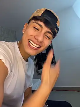 Lander Cruz online show from February 27, 6:08 pm