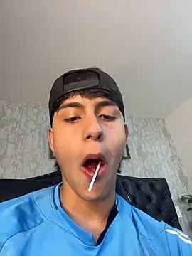 Lander Cruz online show from December 15, 8:36 pm