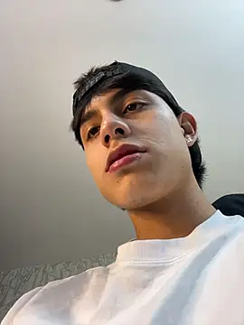 Lander Cruz online show from January 5, 9:18 pm