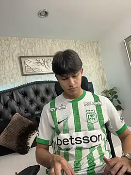 Lander Cruz online show from February 4, 7:53 pm