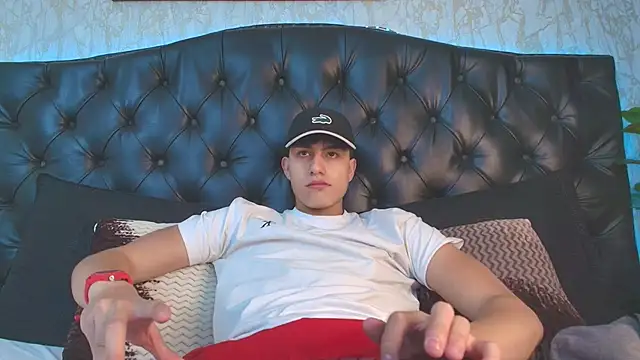 Lander Cruz online show from February 2, 7:13 pm