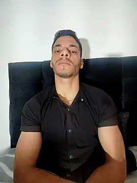 LeoThomson online show from December 4, 12:04 pm