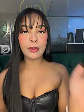 MIAROGGERSS online show from April 1, 3:52 am