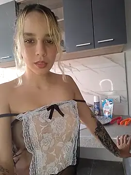 KasumiSophia online show from March 15, 12:45 pm