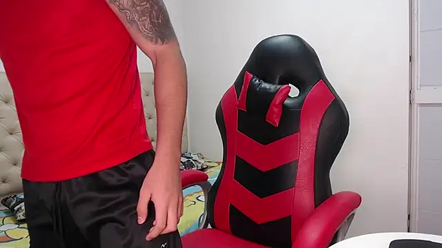 noah cole  online show from December 2, 12:22 am