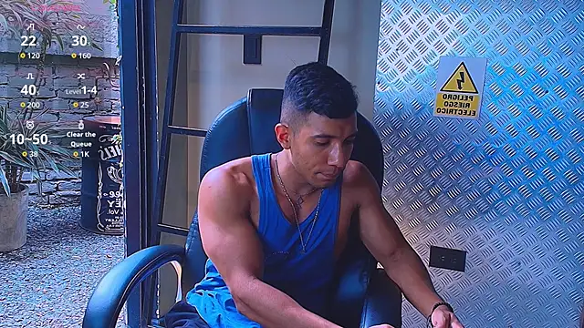 IAN KNOX online show from December 21, 7:15 pm