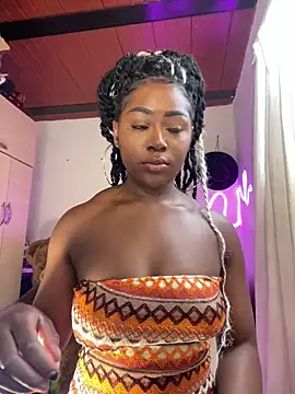 Snapshot of Cynthia_es chatting on April 30, 3:52 pm Cynthia es online show from April 30, 3:52 pm
