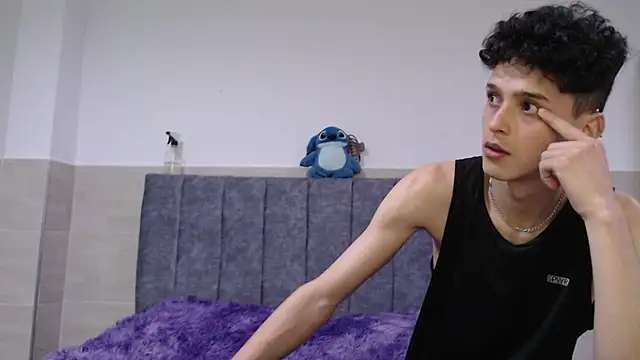 hottie couplee online show from January 9, 10:06 pm