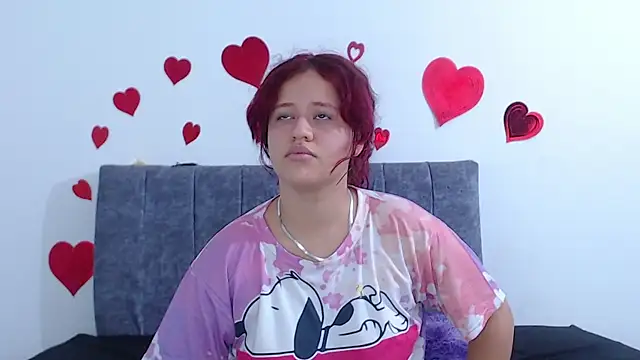 hottie couplee online show from June 21, 12:05 am