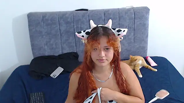 hottie couplee online show from May 23, 10:42 pm