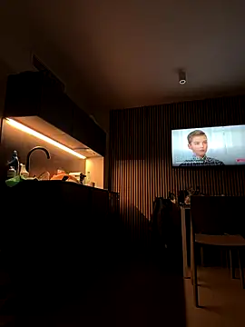 andresbale online show from December 18, 10:13 pm